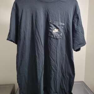 Nike Men's Black T-Shirt